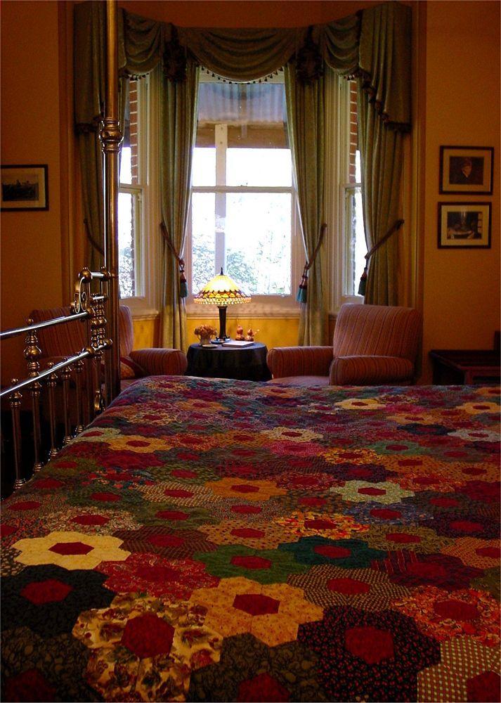 Ford House Bed & Breakfast Бриджтаун Екстериор снимка