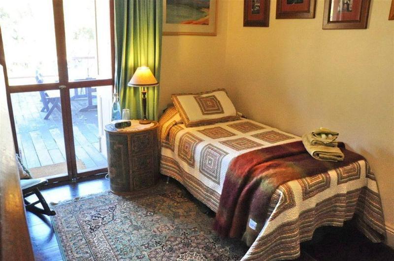 Ford House Bed & Breakfast Бриджтаун Екстериор снимка